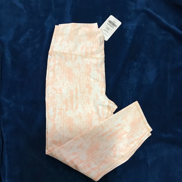 Fabletics Ultra High-Waisted PureLuxe 7/8 - Picture 6 of 6